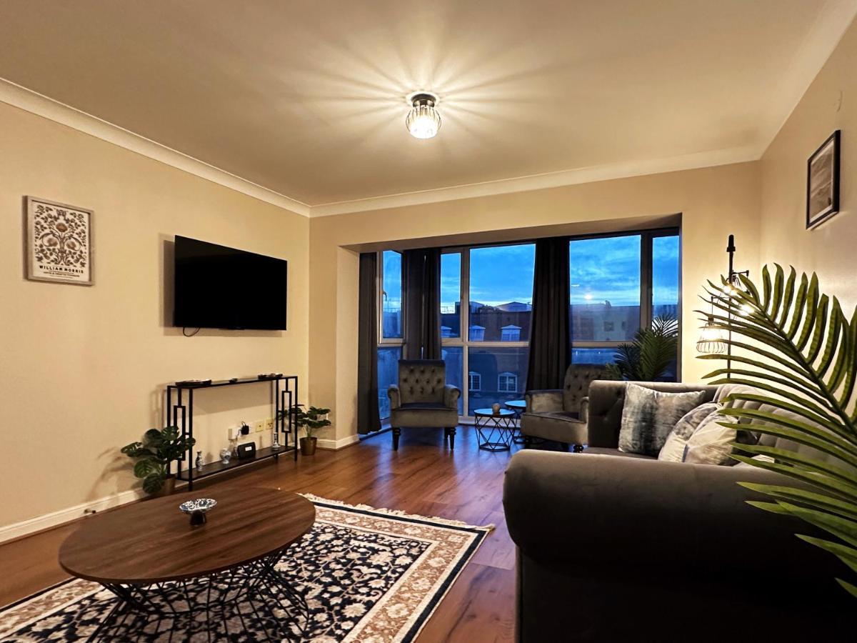 Tina Place In Tower Hill - 2 Double Beds, Max 4 People, Great Location In Apartamento Londres
