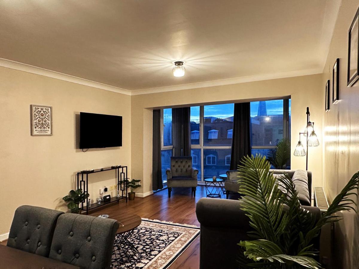Tina Place In Tower Hill - 2 Double Beds, Max 4 People, Great Location In Apartamento Londres