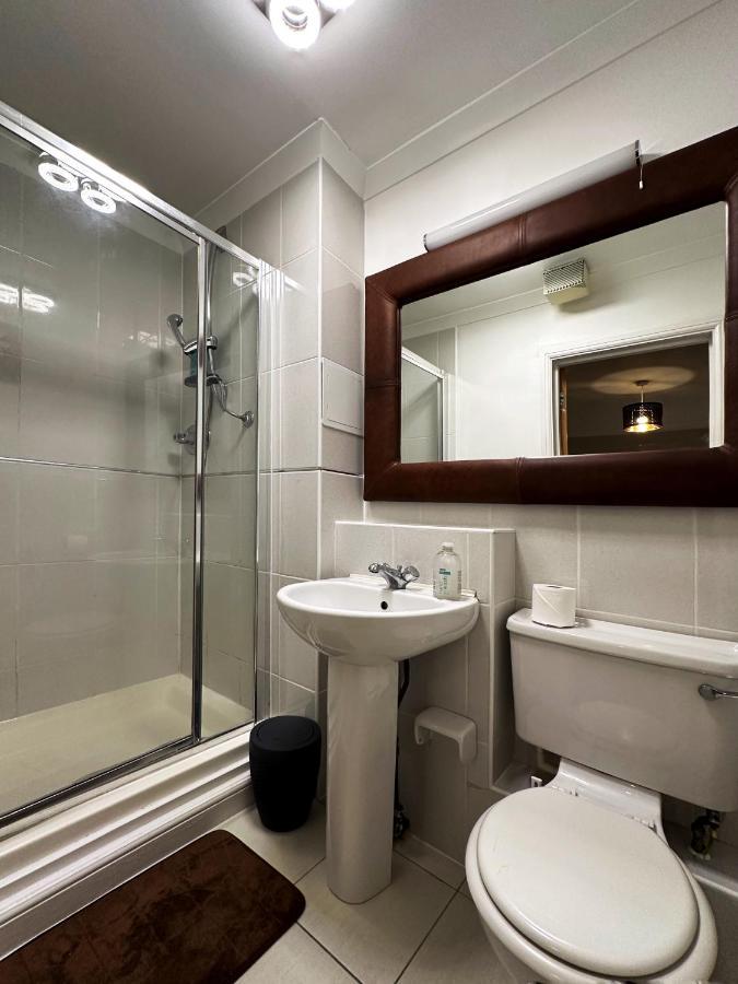 Apartamento Tina Place In Tower Hill - 2 Double Beds, Max 4 People, Great Location In