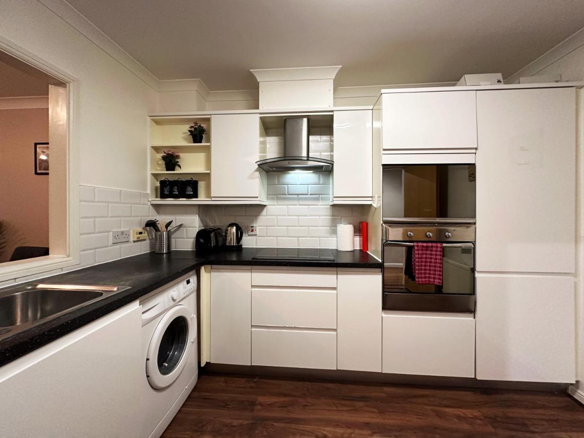 Tina Place In Tower Hill - 2 Double Beds, Max 4 People, Great Location In Apartamento Londres