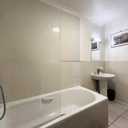 Tina Place In Tower Hill - 2 Double Beds, Max 4 People, Great Location In Londres Exterior foto