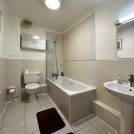 Tina Place In Tower Hill - 2 Double Beds, Max 4 People, Great Location In Londres Exterior foto